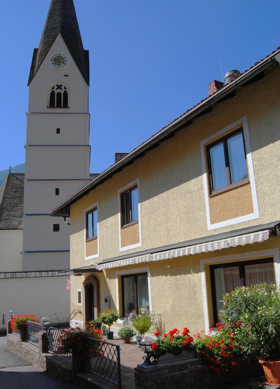 Fruehstueckspension Kirchenwirt Obervellach Exterior photo